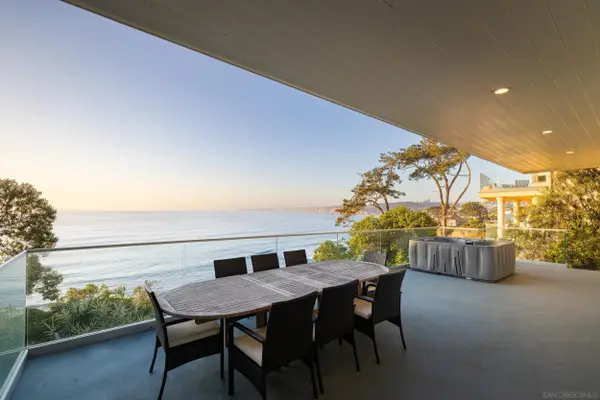 1624 Torrey Pines Rd, La Jolla, CA 92037