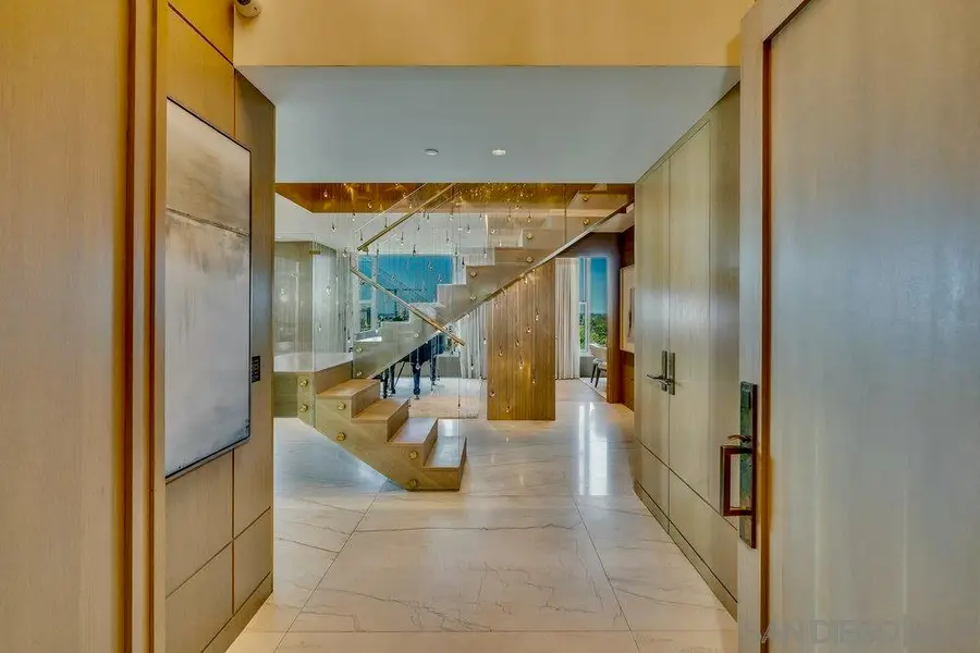 2500 6th Ave #Penthouse 4, San Diego, CA 92103 - Image #3