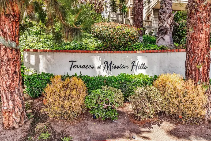 3975 Hortensia St #E7, San Diego, CA 92110 - Image #2