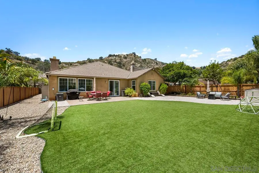 2928 Burnet Dr, Escondido, CA 92027 - Image #2