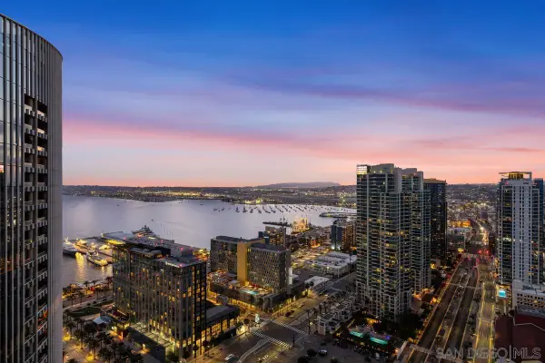 700 W E St #3502, San Diego, CA 92101