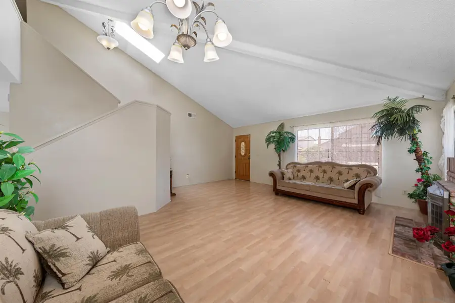 7263 Aquamarine Rd, San Diego, CA 92114 - Image #2