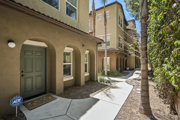 5432 Zeil Place, San Diego, CA 92105