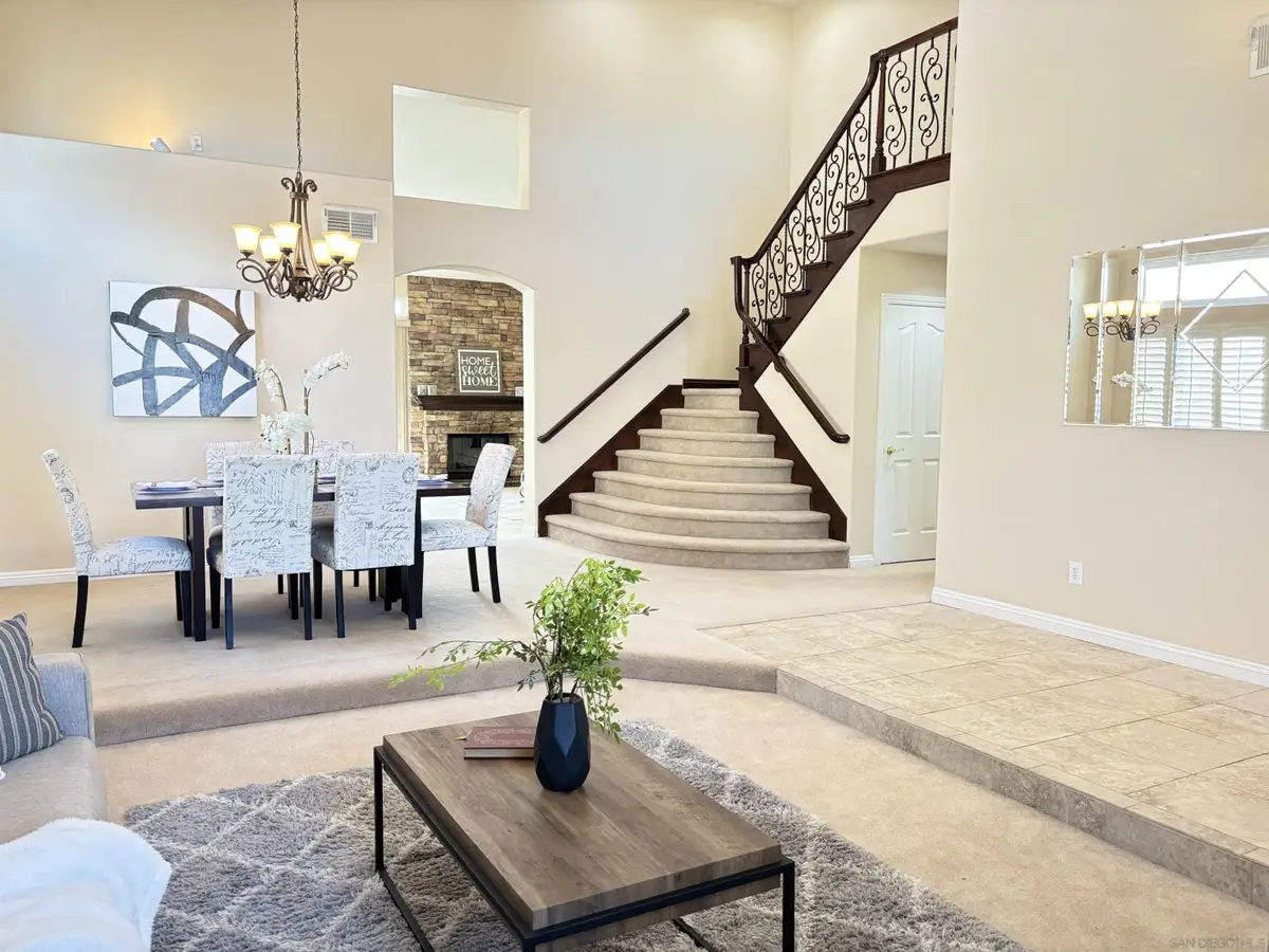 1685 Mountain Pass Cir, Vista, CA 92081 - #1