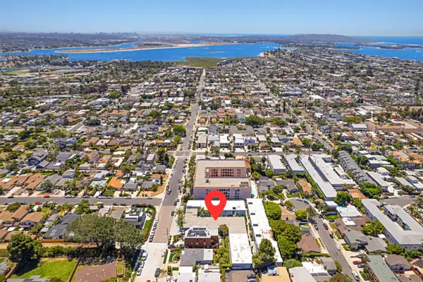 4750 Noyes St #110, San Diego, CA 92109