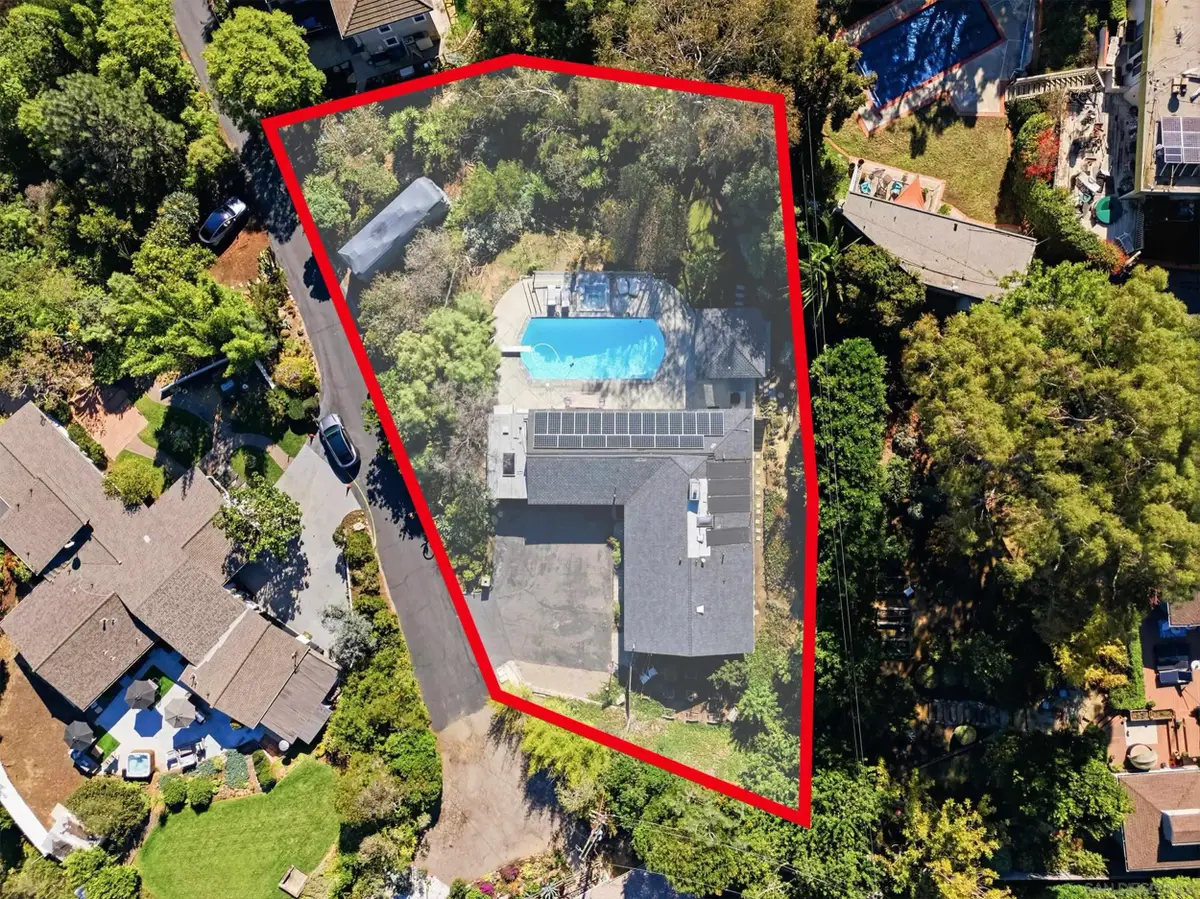 455 Glencrest Dr, Solana Beach, CA 92075 - Image #1