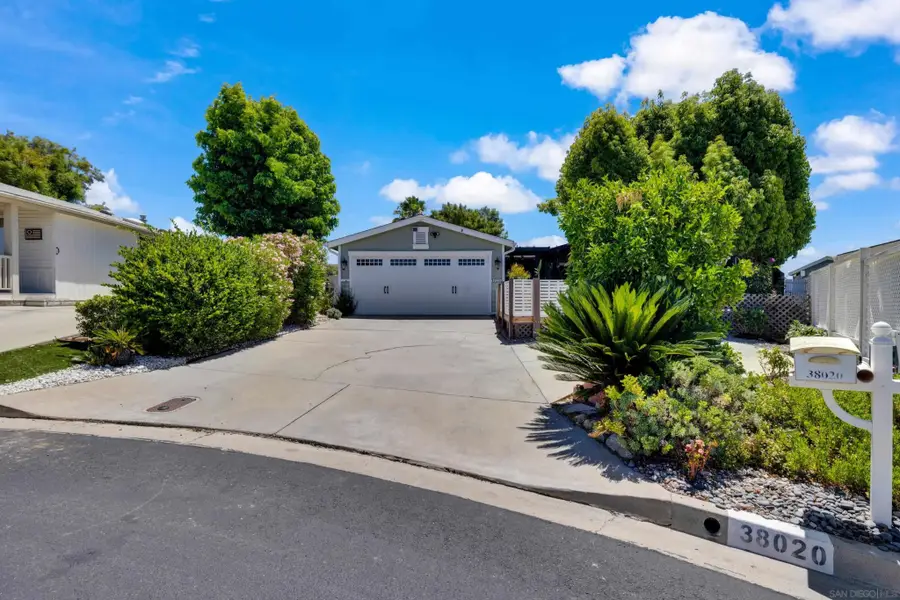 38020 Calle Confite, Murrieta, CA 92563 - Image #3