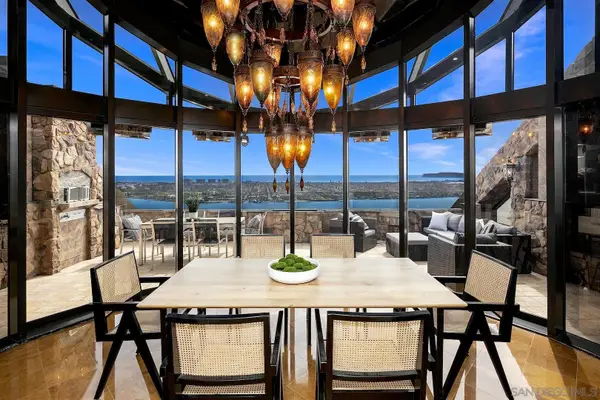 100 Harbor Dr #4102, San Diego, CA 92101