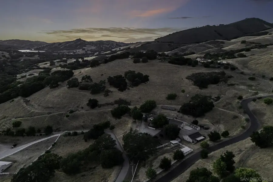 1755 W Edmundson Ave, Morgan Hill, CA 95037 - Image #3