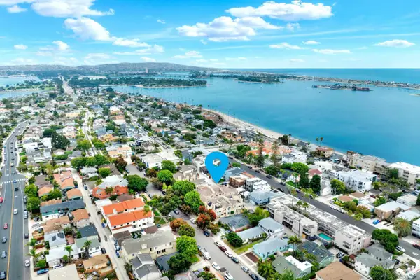 3736 Promontory St, San Diego, CA 92109