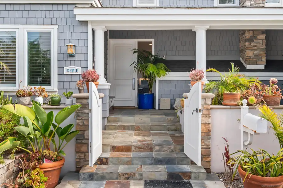 211 27th St, Del Mar, CA 92014 - Image #2