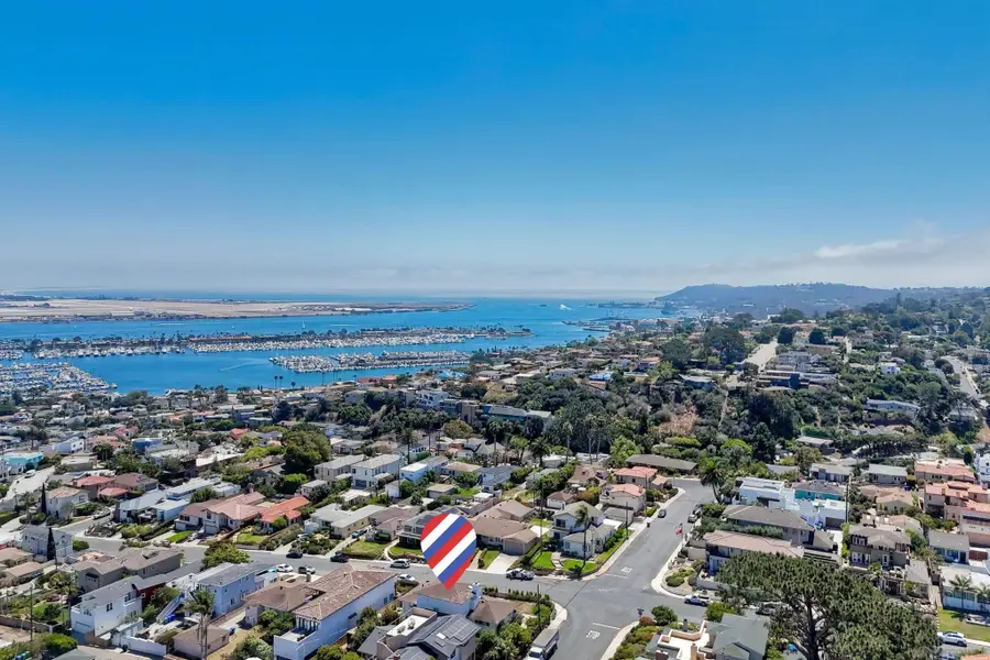 3380 Trumbull St, San Diego, CA 92106 - #2