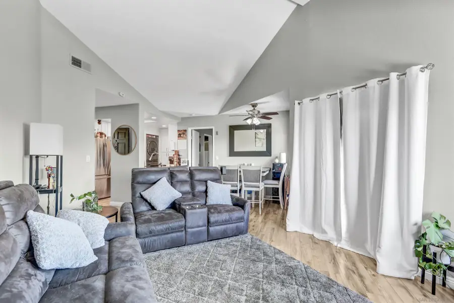 3049 Golden Oak Way, Spring Valley, CA 91978 - Image #3