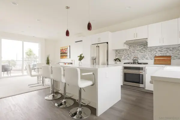 8294 High St, La Mesa, CA 91941