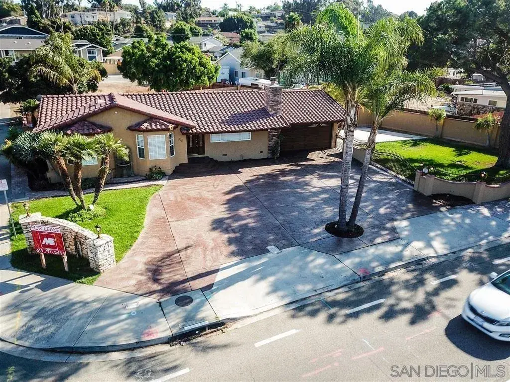 68 E Bonita Rd, Chula Vista, CA 91910 - #1