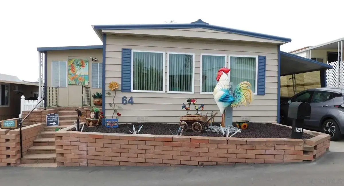 245 W Bobier Dr #SPC 64, Vista, CA 92083 - Image #1