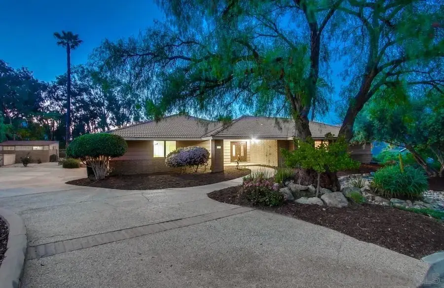 15226 Moonglow Dr, Ramona, CA 92065 - Image #2