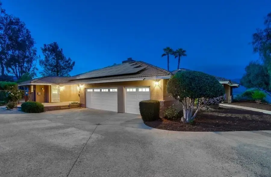 15226 Moonglow Dr, Ramona, CA 92065 - Image #3