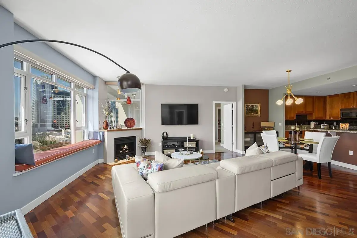 700 W Harbor #1205, San Diego, CA 92101 - #1