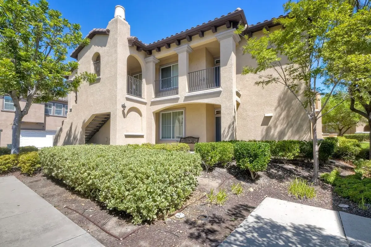 10804 Serafina Lane #6, San Diego, CA 92128 - Image #1