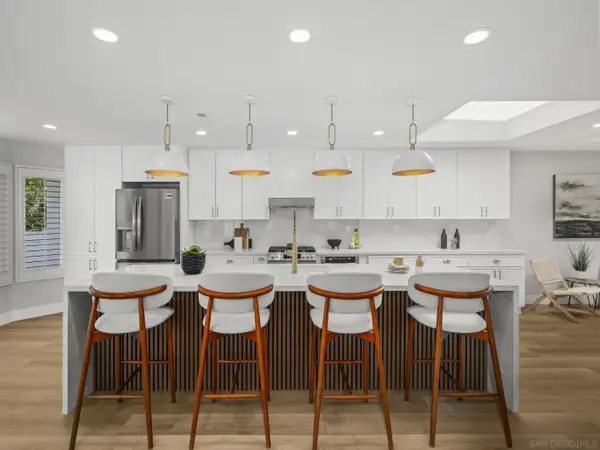 4994 Alicante Way, Oceanside, CA 92056