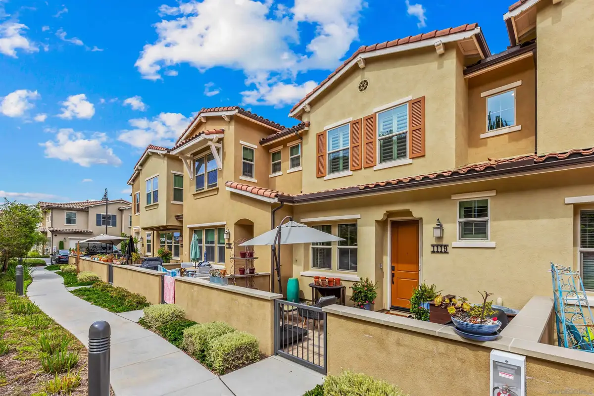 1119 Delpy View Ln, Vista, CA 92084 - Image #1