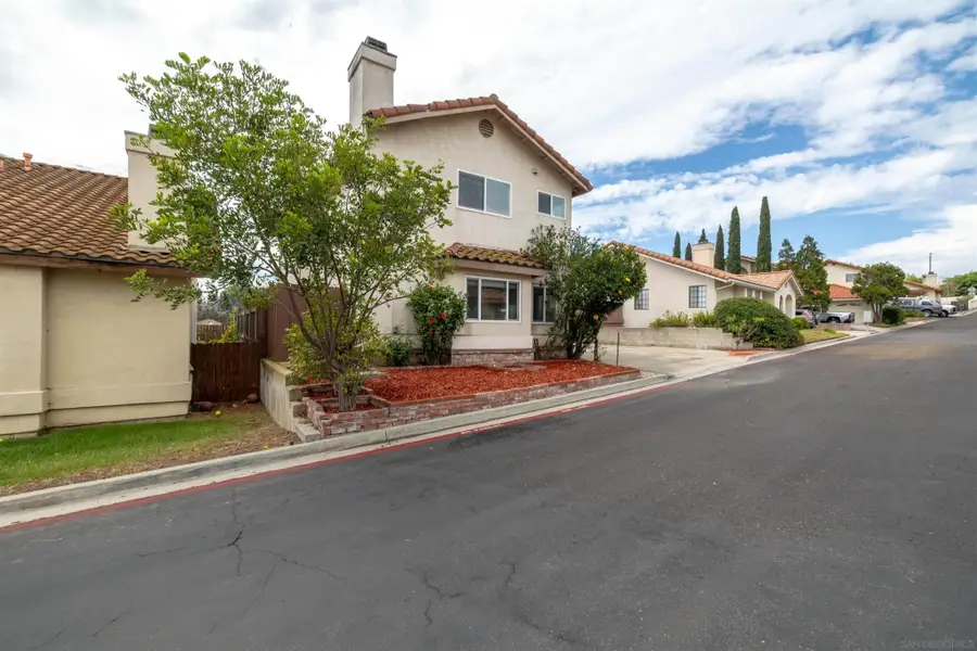 7083 Berry Park Ln, Lemon Grove, CA 91945 - Image #2