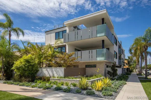 1014 5th St #3B, Coronado, CA 92118