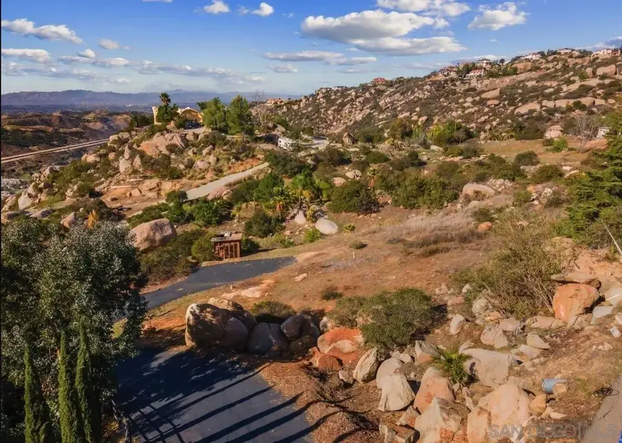 28795 Welcome View, Hidden Meadows, CA 92026 - Image #2