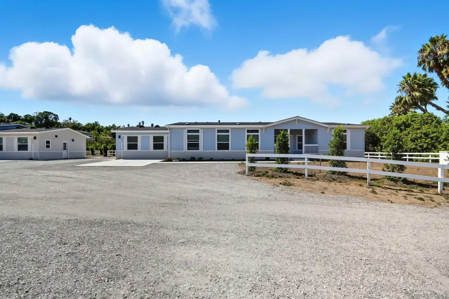 2090-94 Curtis, Vista, CA 92084 - Image #3