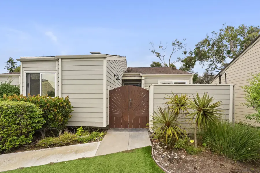 1859 Haymarket Rd, Encinitas, CA 92024 - #2