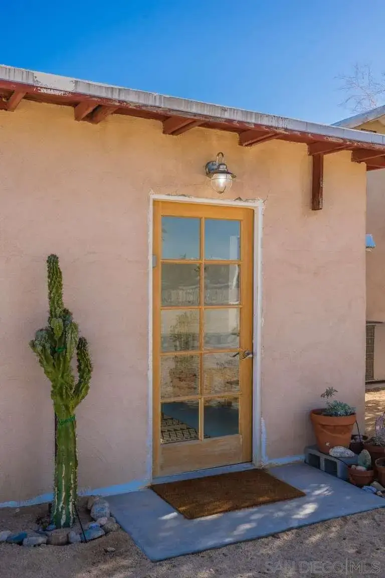 69886 Warren Ln, Twentynine Palms, CA 92277 - Image #3