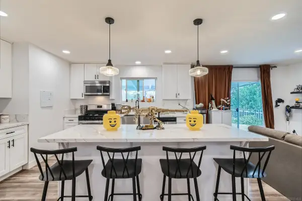 284 Middlebush Dr, San Diego, CA 92114