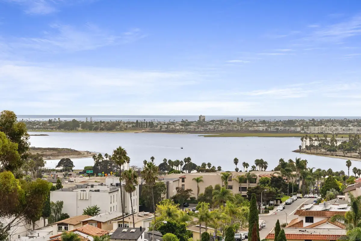 2812 Hartford Ct, San Diego, CA 92117 - Image #1