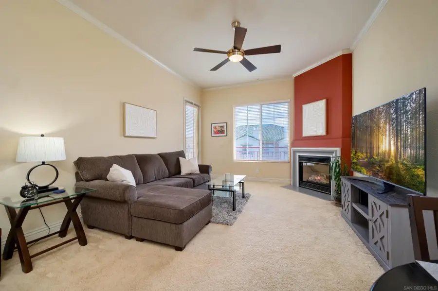 12368 Carmel Country Rd #303, San Diego, CA 92130 - Image #2