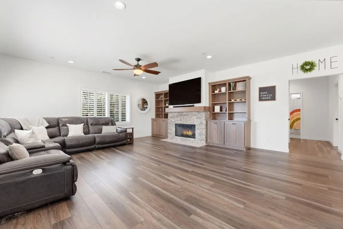221 Frances Dr, El Cajon, CA 92019 - Image #1