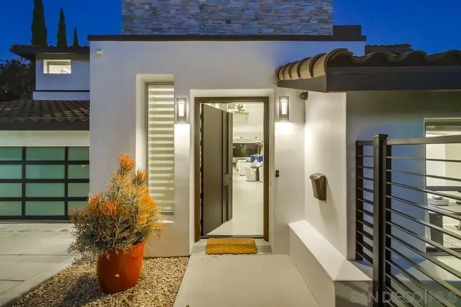 5435 Parkview Dr., La Jolla, CA 92037 - Image #2