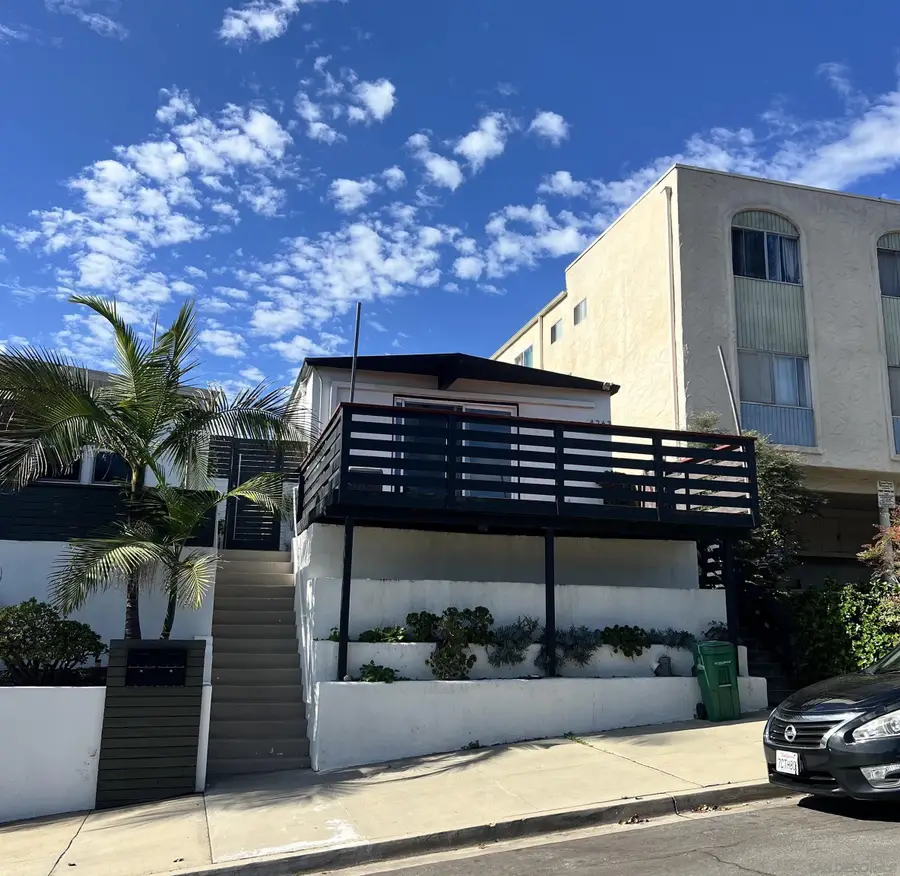 4263 Mentone St, San Diego, CA 92107 - Image #2