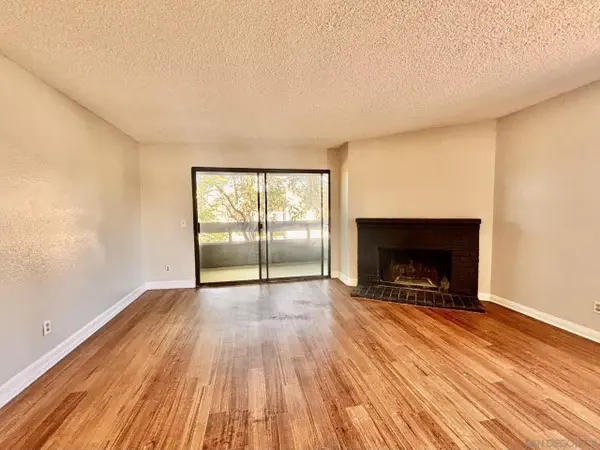1040 E Washington Ave #33, Escondido, CA 92025