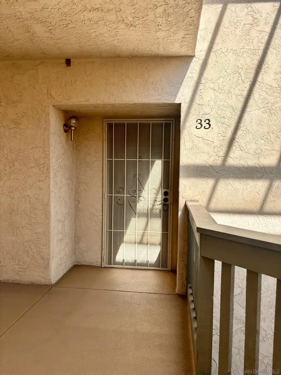 1040 E Washington Ave #33, Escondido, CA 92025 - Image #2