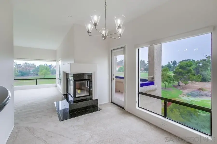 12122 Royal Birkdale Row #403, San Diego, CA 92128 - Image #3