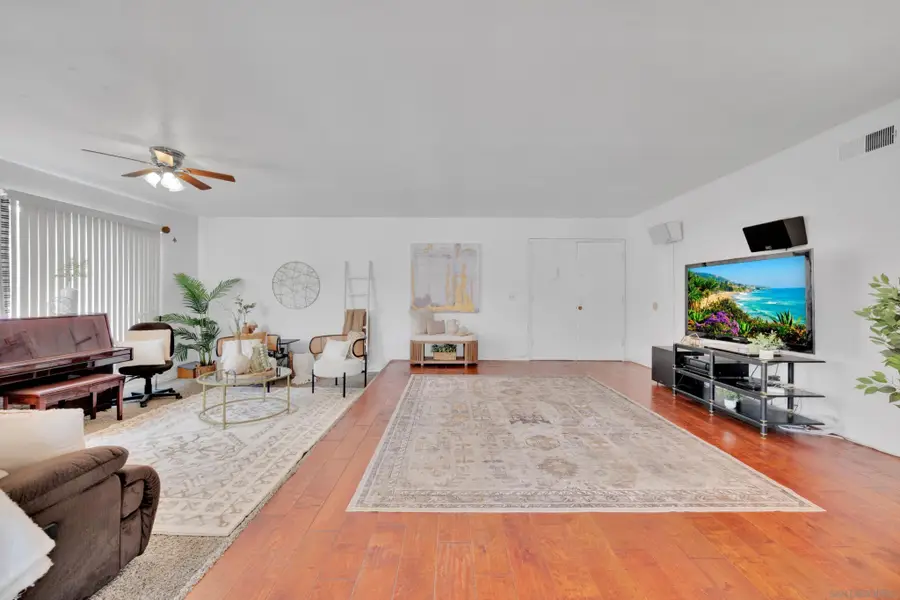 8532 Carlton Oaks Drive, Santee, CA 92071 - Image #2