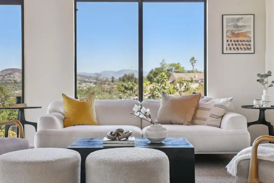 974 Via Hillview, Fallbrook, CA 92028 - Image #2