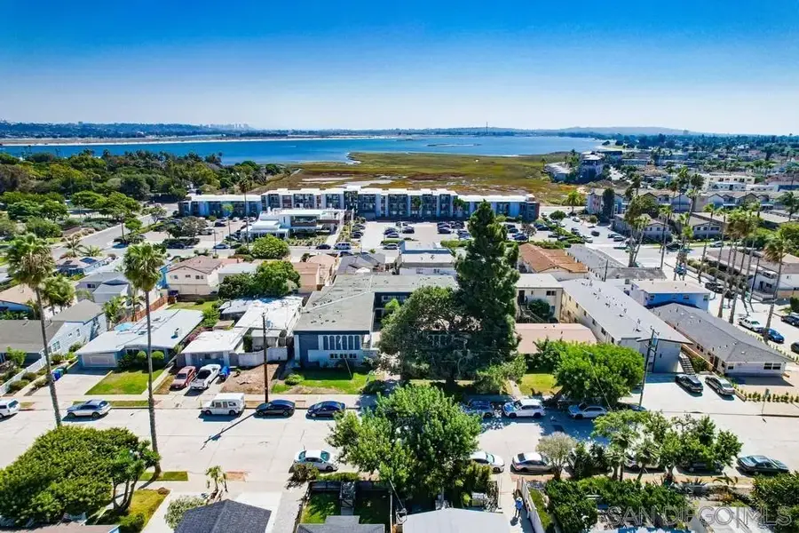 2125 Reed Avenue, San Diego, CA 92109 - Image #3