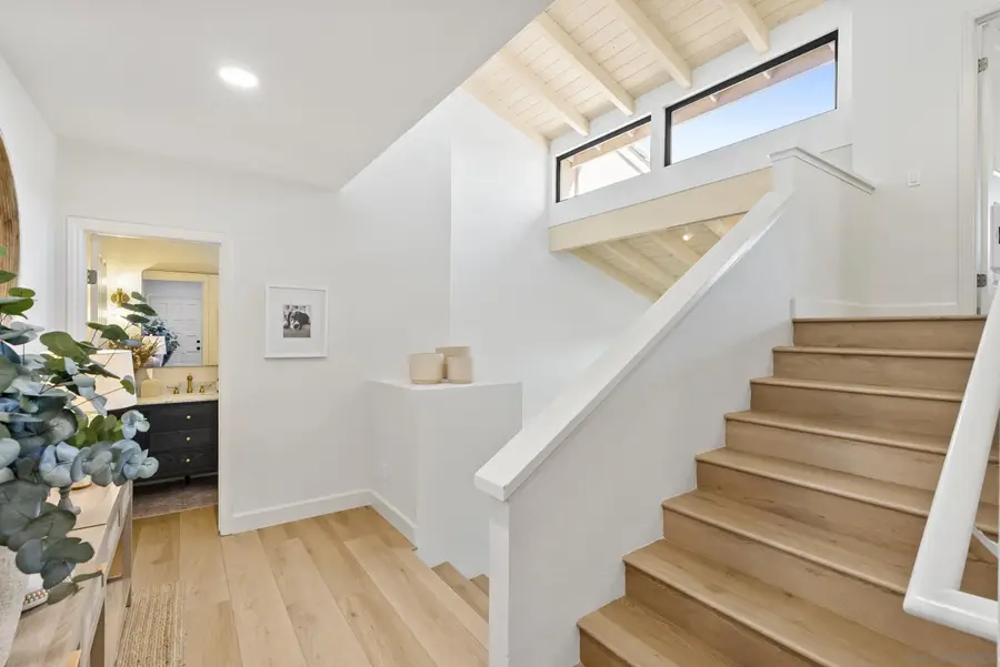 6489 Caminito Catalan, La Jolla, CA 92037 - Image #3