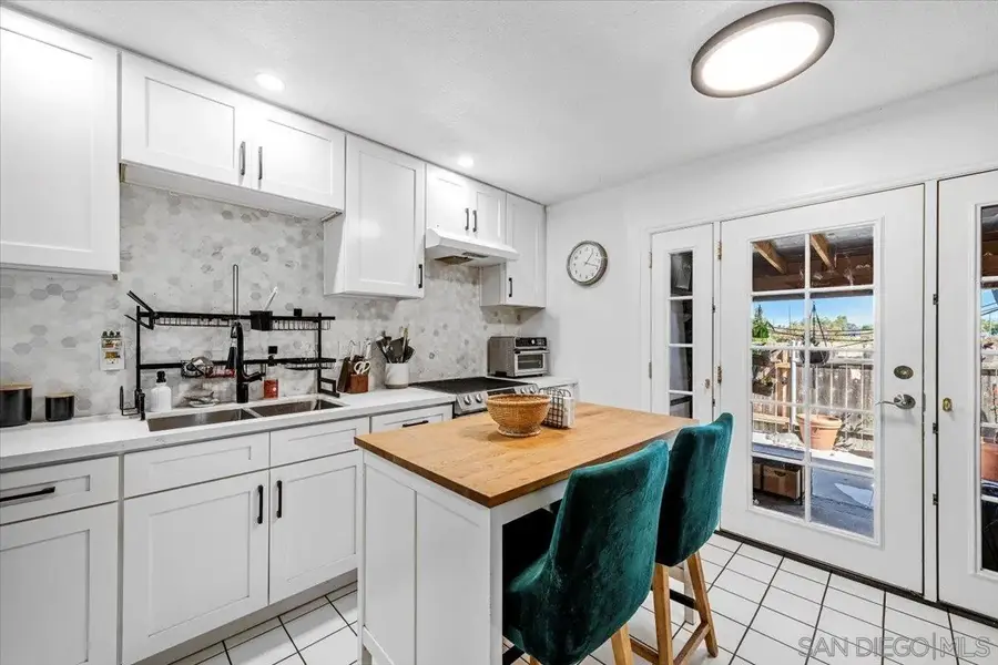 2127 Berry St, Lemon Grove, CA 91945 - Image #3