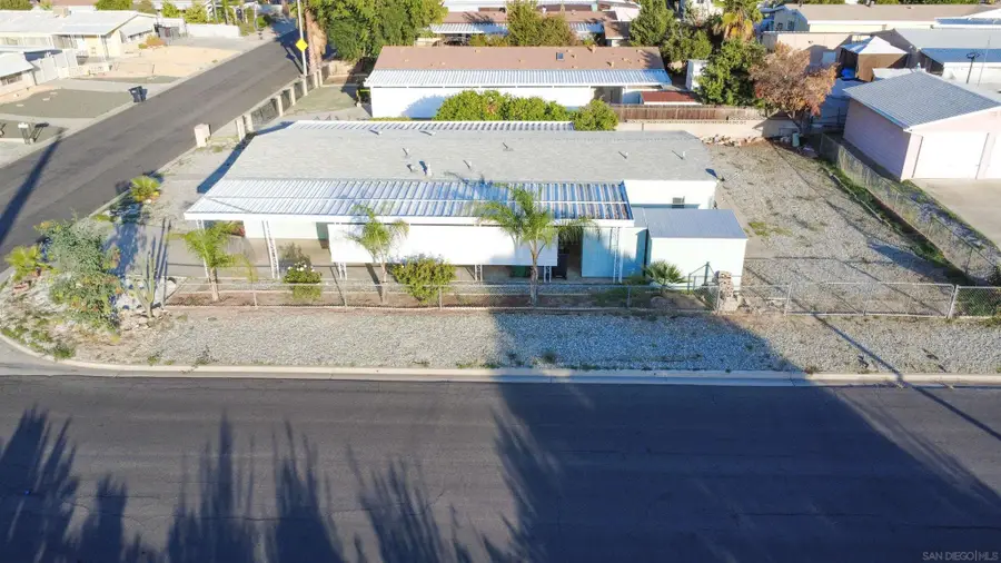 43745 Rassle Dr, Hemet, CA 92544 - Image #3