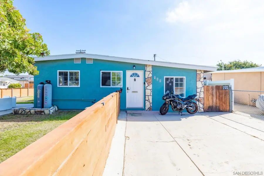 985 Fern Ave, Imperial Beach, CA 91932 - Image #2