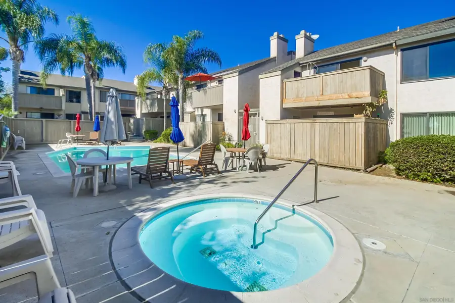 2366 Grand Ave, San Diego, CA 92109 - Image #2