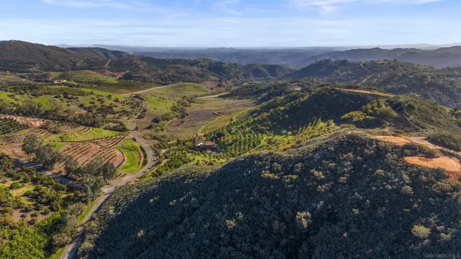 555 Calle Jardin #1, Temecula, CA 92590 - Image #2